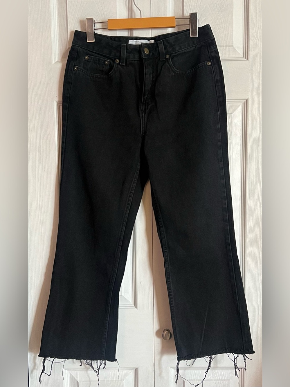 Denver Hayes Black Ankle Crop Raw Hem Jeans 🖤